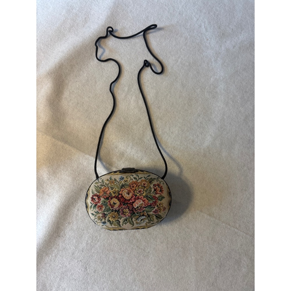 Vintage Floral Tapestry Crossbody Bag Oval Pillbox Evening Purse Multicolorโ